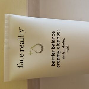 NWT Face Reality + daily creamy cleanser Full size 6 fl oz